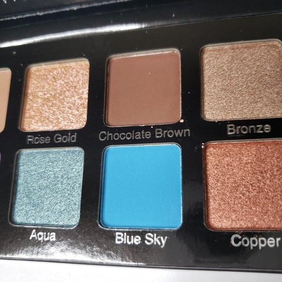 Violet Voss Eyeshadow Powder Shimmer Brown Purple Blue NEW Blendable - Picture 3 of 11